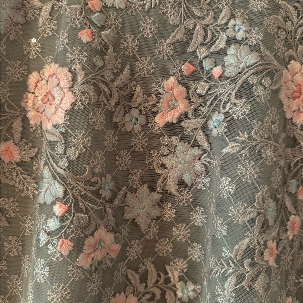Pakistani formal suit x-large bust 46 length of shirt 39 preowned excellent cond